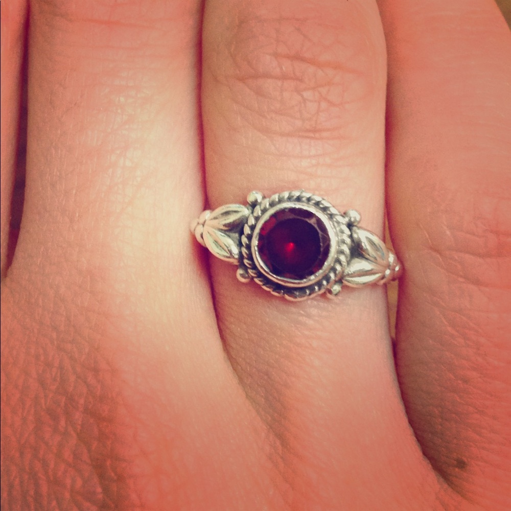 Garnet silver ring